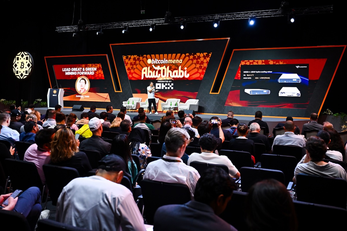 Review: WhatsMiner M6XS++ Targets 15.5 J/TH Efficiency